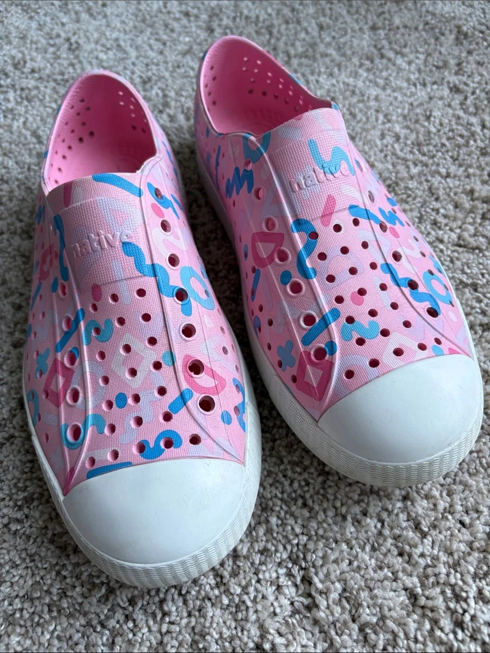 Native Shoes - Picture 2 of 7